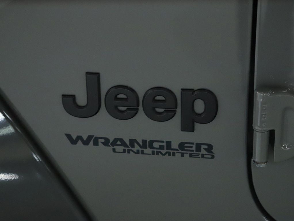 2021 Jeep Wrangler Unlimited Sahara Altitude