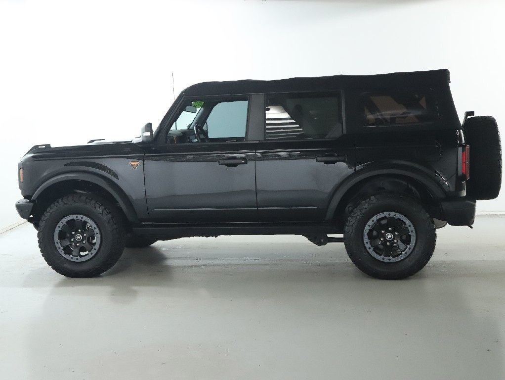 2022 Ford Bronco Badlands 4WD