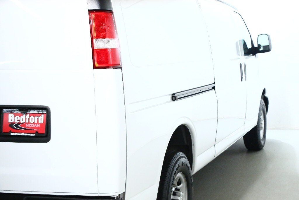 2023 Chevrolet Express 2500 Work Van Cargo