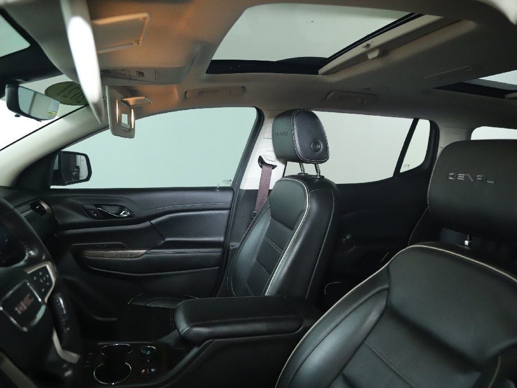 2021 GMC Acadia Denali Technology Pkg.