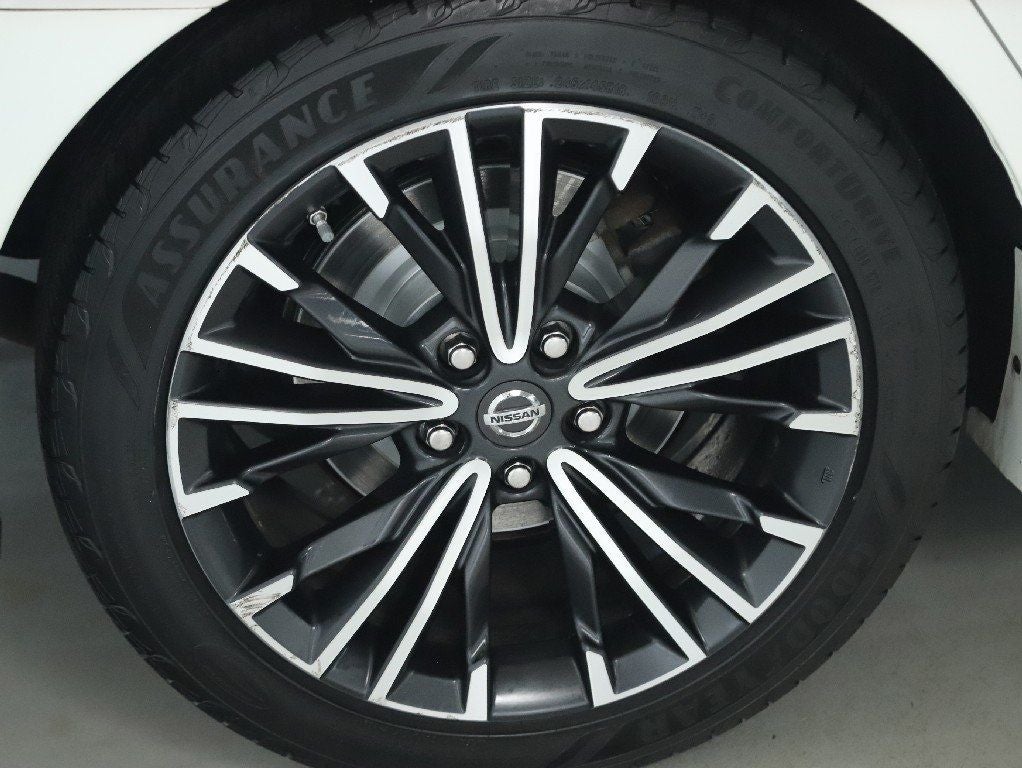 2017 Nissan Maxima Platinum