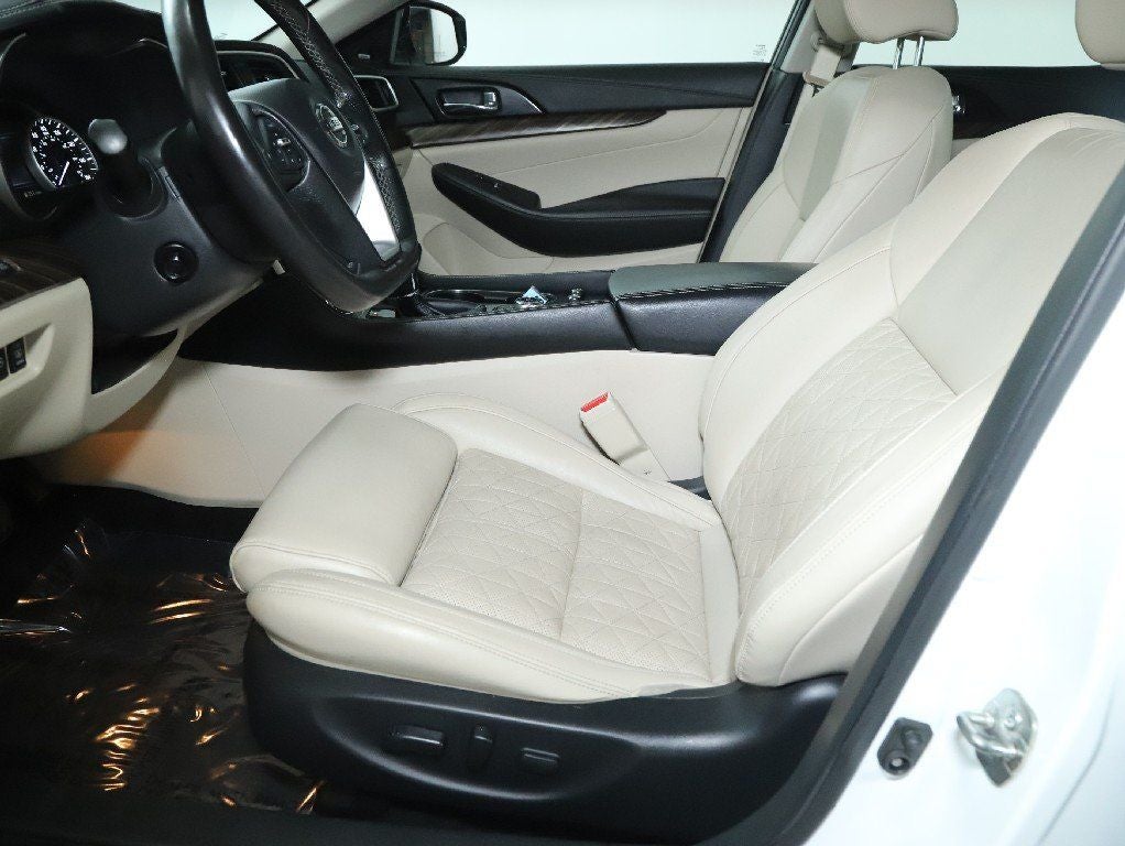 2017 Nissan Maxima Platinum