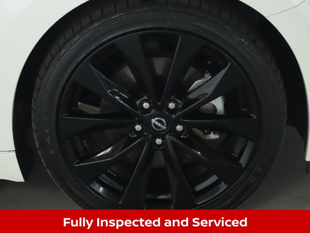 2023 Nissan Maxima SR