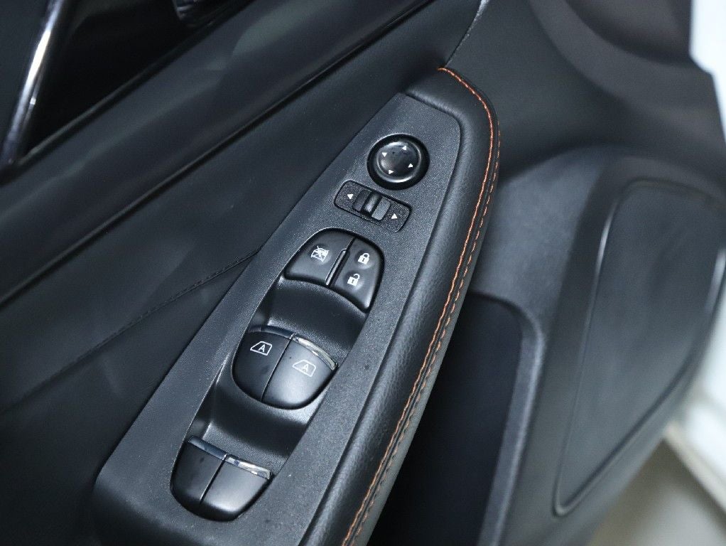 2023 Nissan Maxima SR