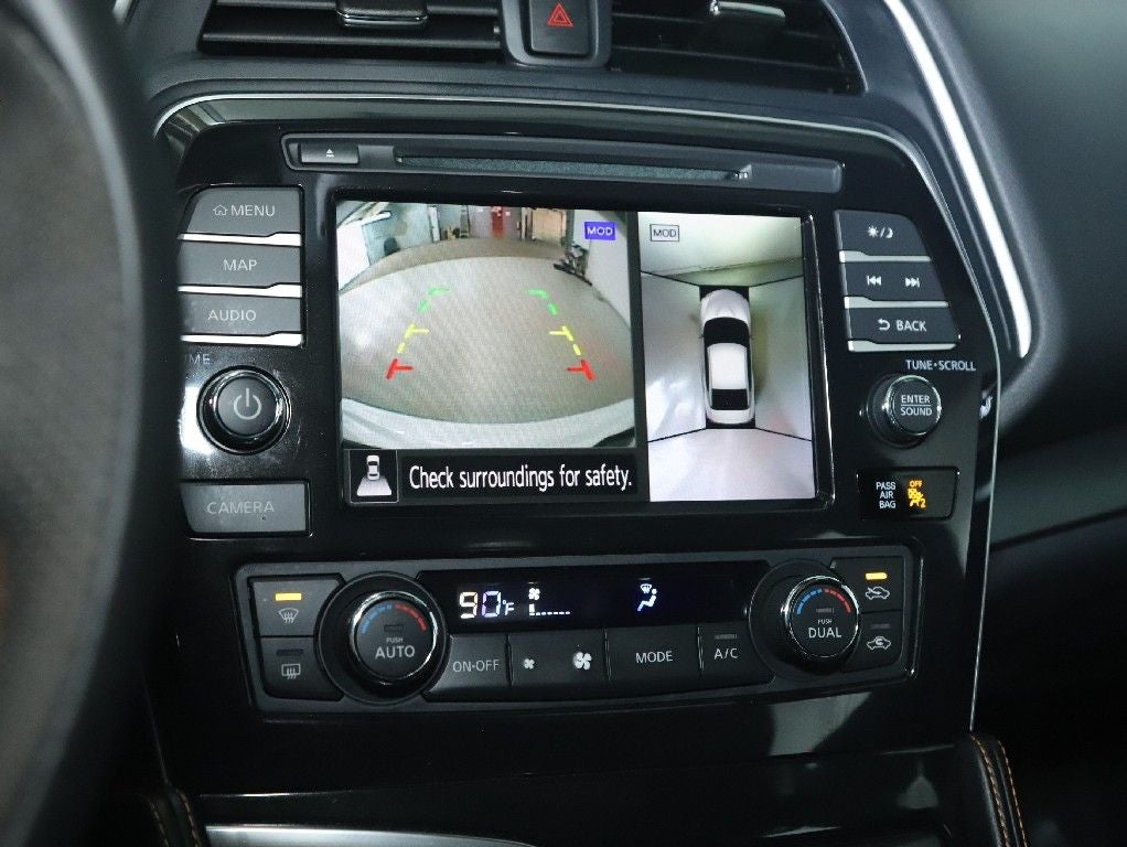 2023 Nissan Maxima SR