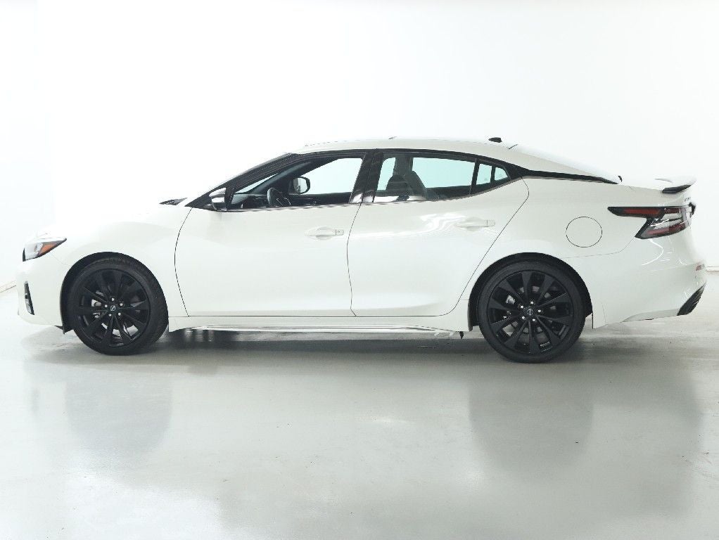 2023 Nissan Maxima SR