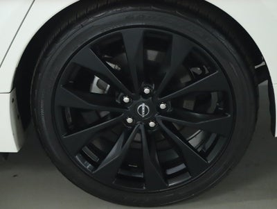 2023 Nissan Maxima SR