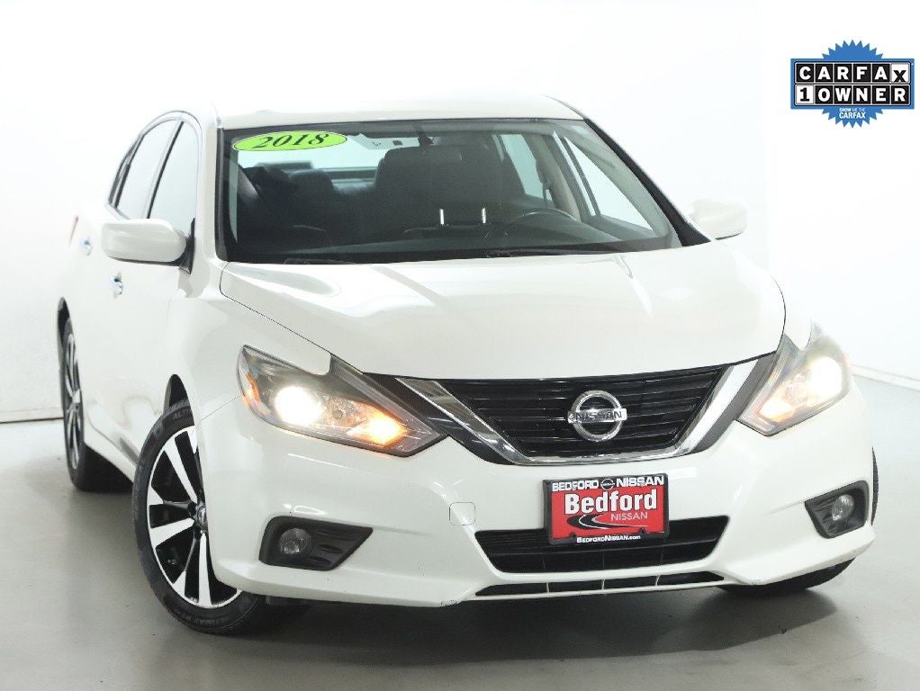 Used 2018 Nissan Altima SR with VIN 1N4AL3AP5JC113120 for sale in Bedford, OH