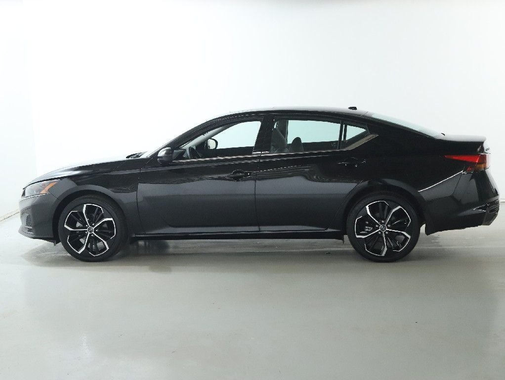 2025 Nissan Altima 2.5 SR Premium AWD