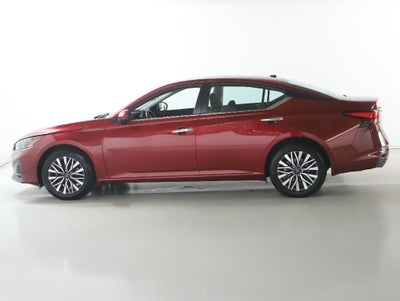 2024 Nissan Altima 2.5 SV Premium AWD