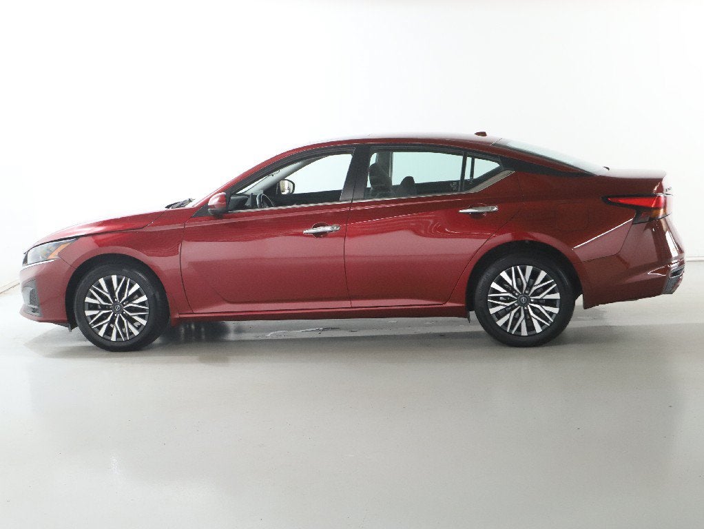 2024 Nissan Altima 2.5 SV Premium AWD