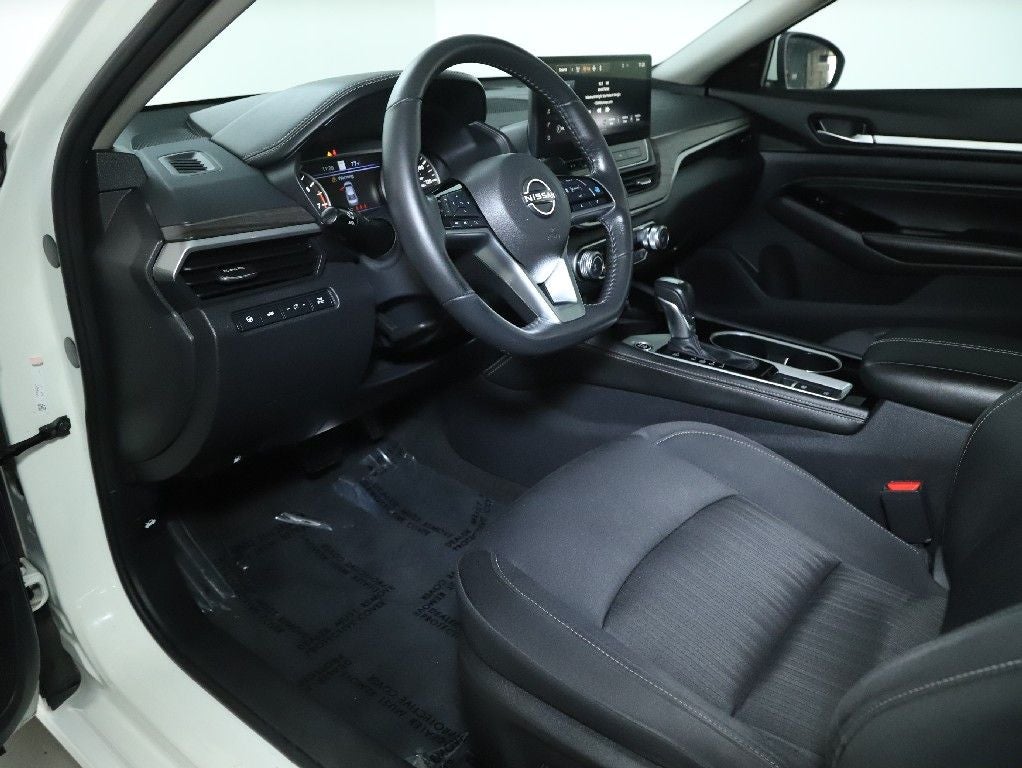 2023 Nissan Altima 2.5 SV Premium AWD