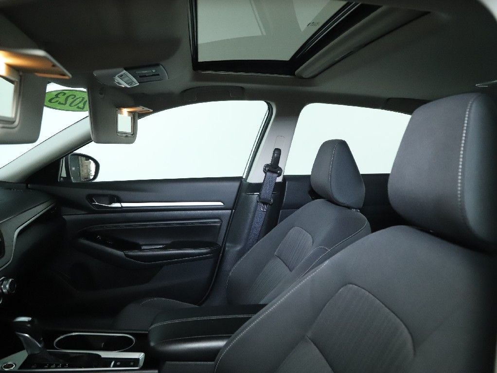 2023 Nissan Altima 2.5 SV Premium AWD