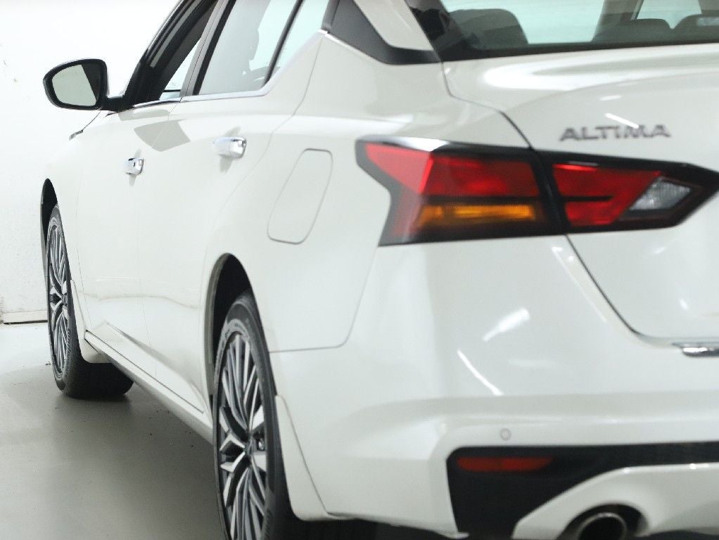2023 Nissan Altima 2.5 SV Premium AWD