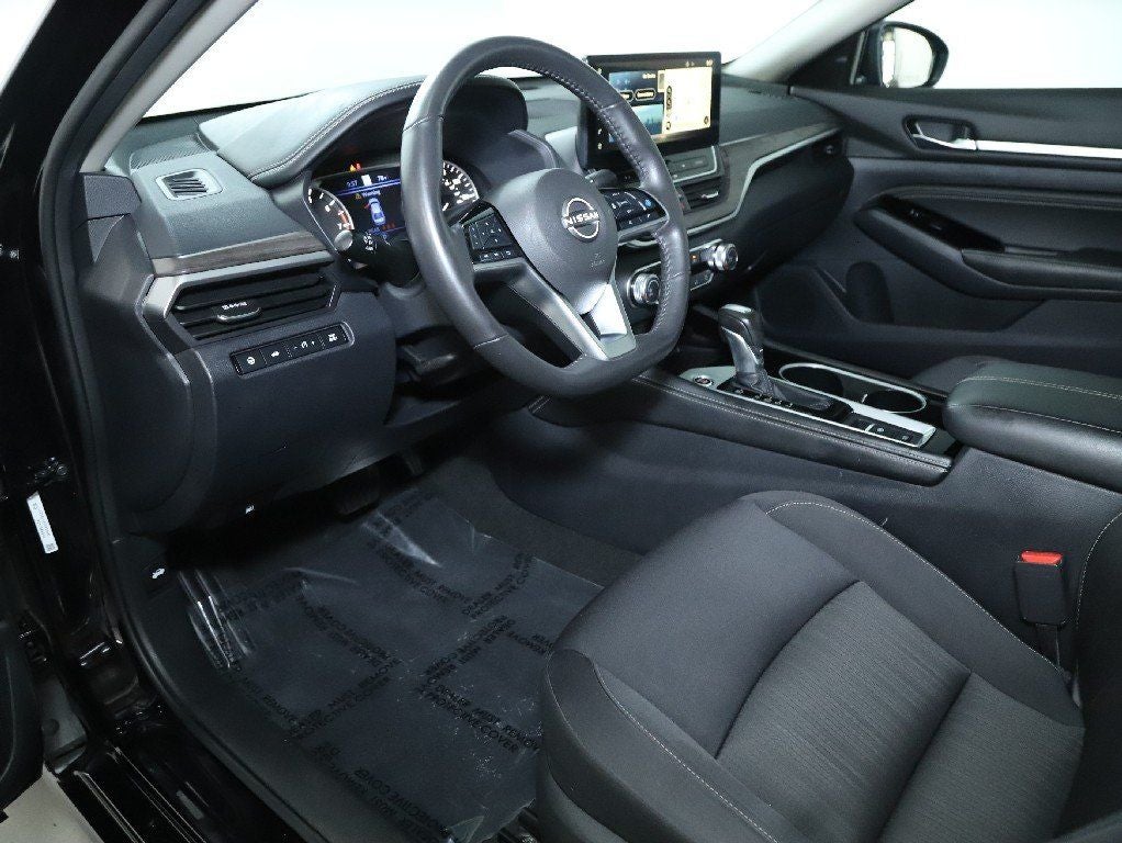 2023 Nissan Altima 2.5 SV Premium AWD