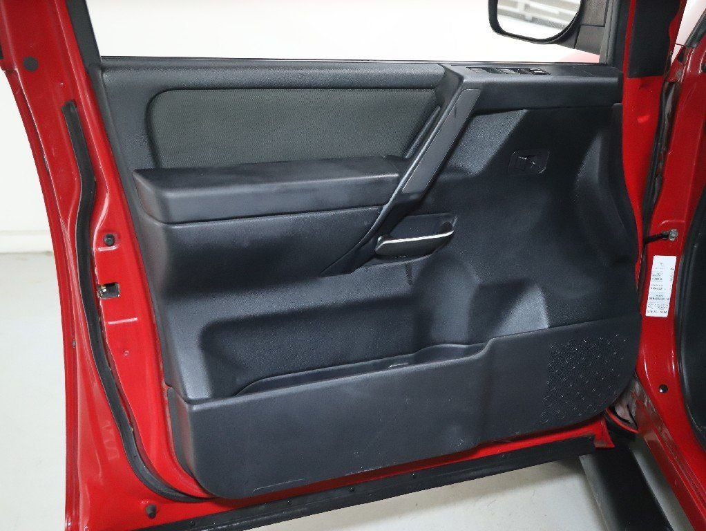 2012 Nissan Titan SV Crew Cab 4WD