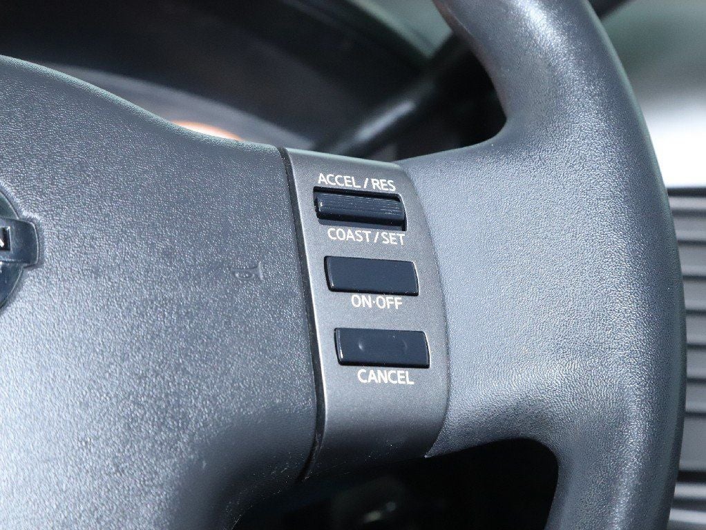 2012 Nissan Titan SV Crew Cab 4WD