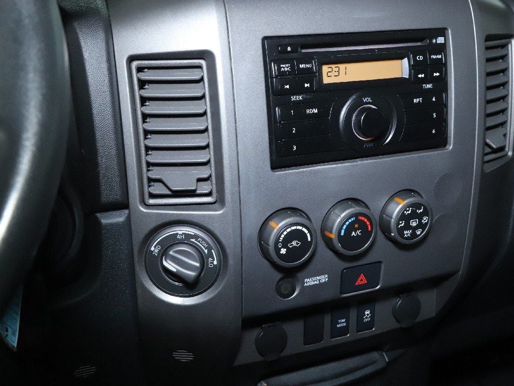 2012 Nissan Titan SV Crew Cab 4WD