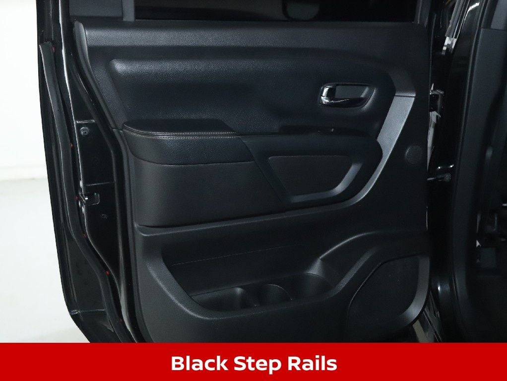 2019 Nissan Titan SL Midnight Edition 4WD