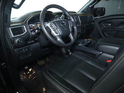 2019 Nissan Titan SL Midnight Edition 4WD