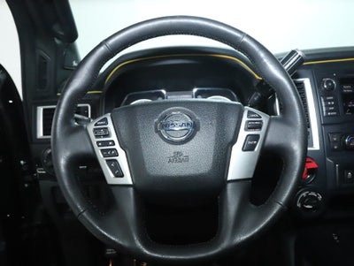 2019 Nissan Titan SL Midnight Edition 4WD