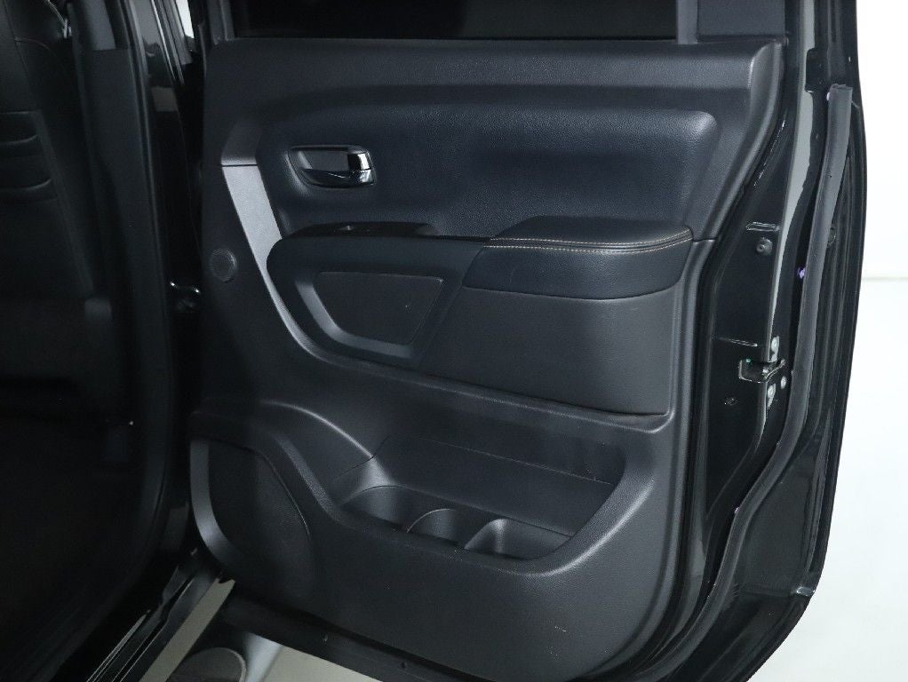 2019 Nissan Titan SL Midnight Edition 4WD