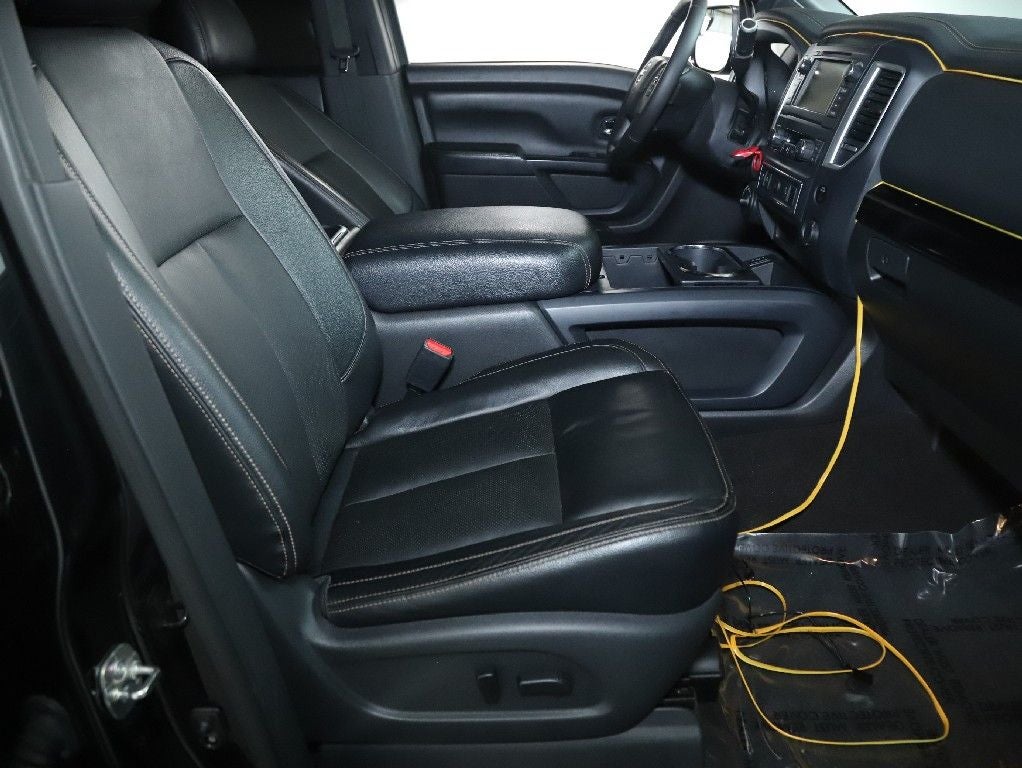 2019 Nissan Titan SL Midnight Edition 4WD