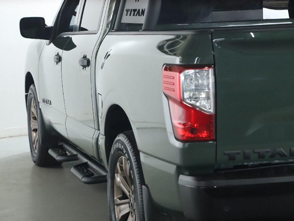 2024 Nissan Titan SV Bronze Edition 4WD