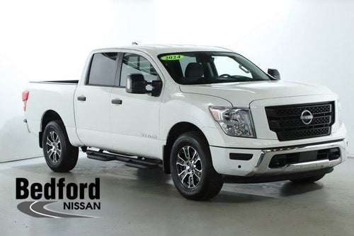 2024 Nissan Titan SV Convenience & Utility Package 4x4