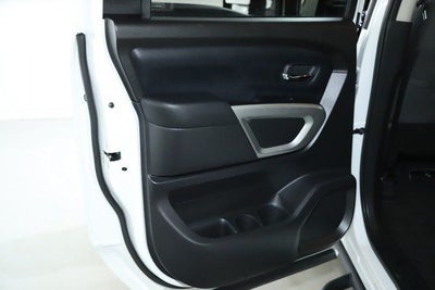 2024 Nissan Titan SV Convenience & Utility Package 4x4