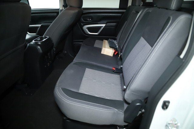 2024 Nissan Titan SV Convenience & Utility Package 4x4