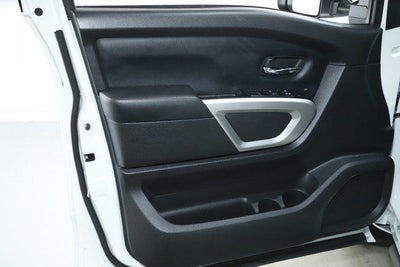 2024 Nissan Titan SV Convenience & Utility Package 4x4
