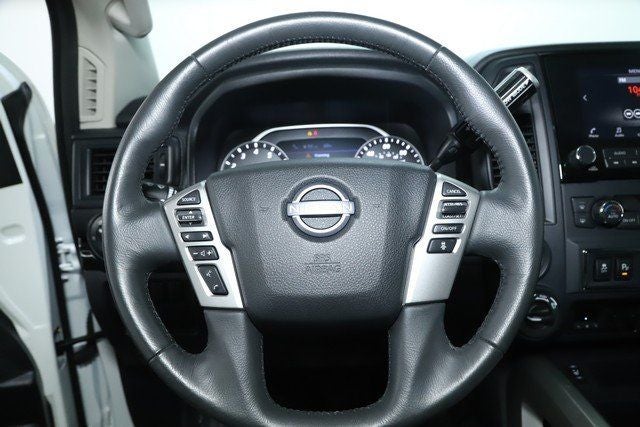 2024 Nissan Titan SV Convenience & Utility Package 4x4