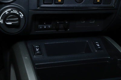 2024 Nissan Titan SV Convenience & Utility Package 4x4