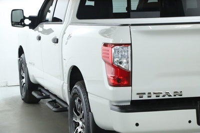 2024 Nissan Titan SV Convenience & Utility Package 4x4