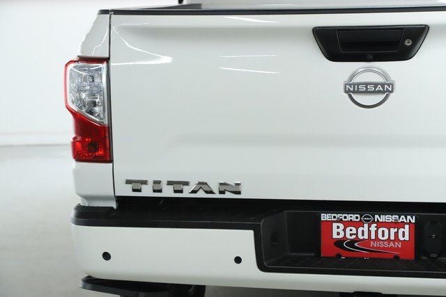 2024 Nissan Titan SV Convenience & Utility Package 4x4