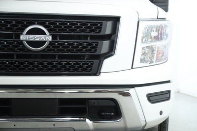2024 Nissan Titan SV Convenience & Utility Package 4x4