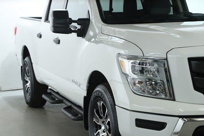 2024 Nissan Titan SV Convenience & Utility Package 4x4
