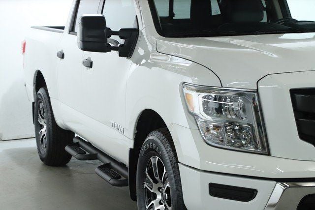 2024 Nissan Titan SV Convenience & Utility Package 4x4