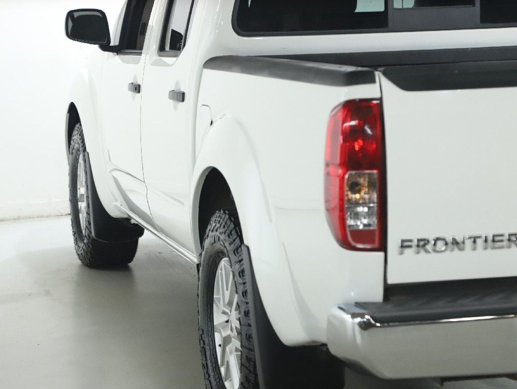 2021 Nissan Frontier SV Crew Cab
