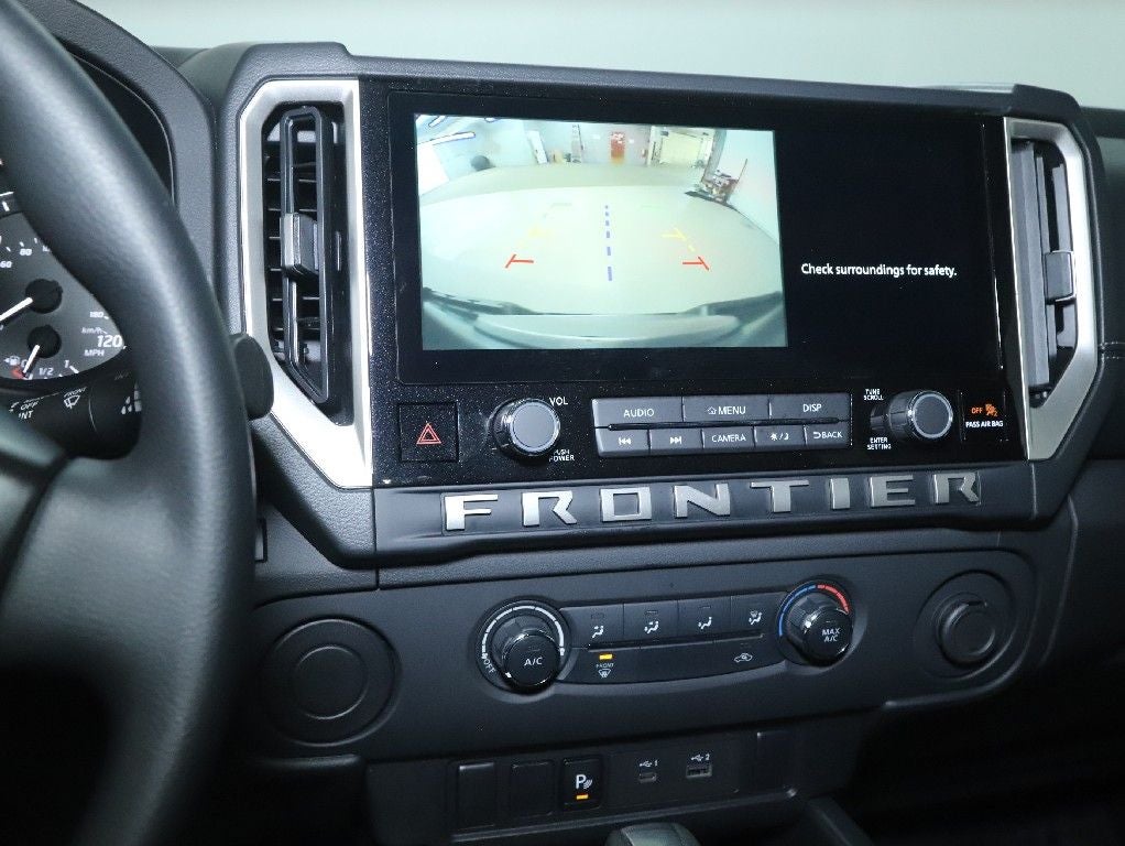 2025 Nissan Frontier SV