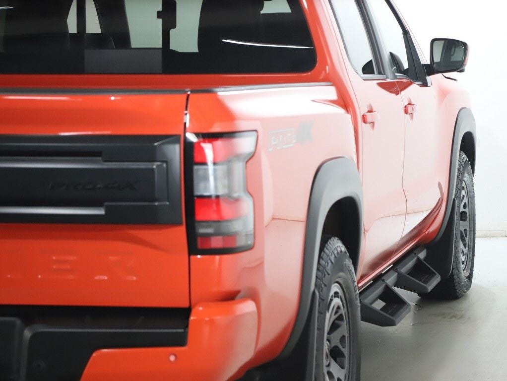 2025 Nissan Frontier PRO-4X Premium