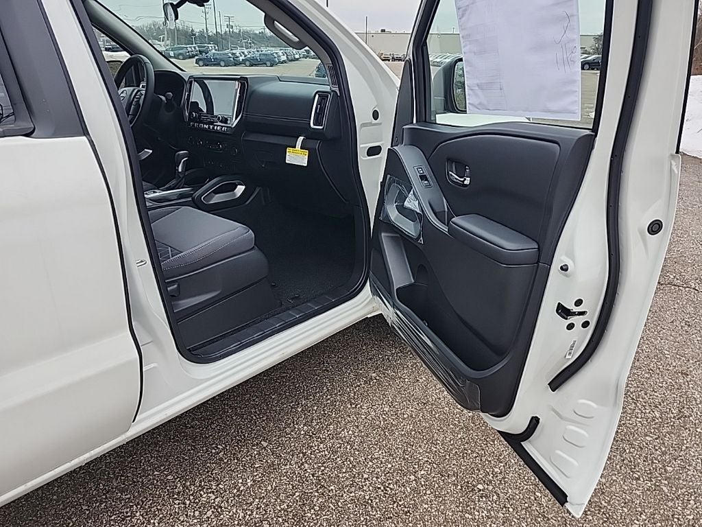 2026 Nissan Frontier SV