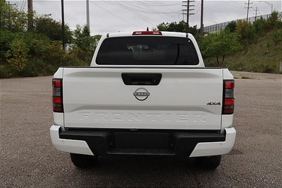 2025 Nissan Frontier SV