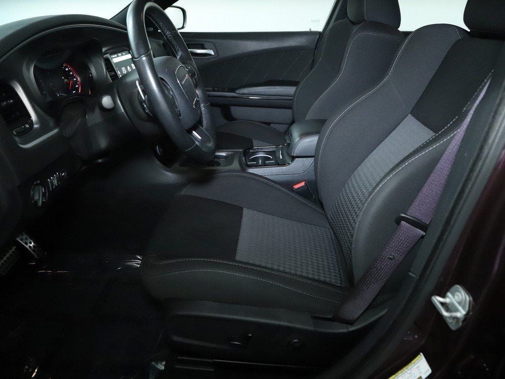 2020 Dodge Charger R/T Moonroof Blacktop Pkg.