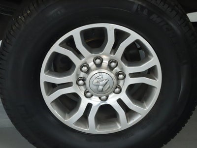 2015 RAM 3500 Laramie Crew Cab Long Bed 4WD