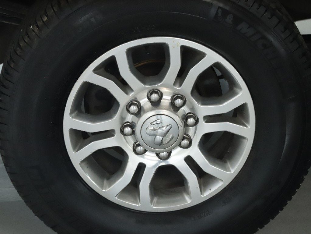 2015 RAM 3500 Laramie Crew Cab Long Bed 4WD