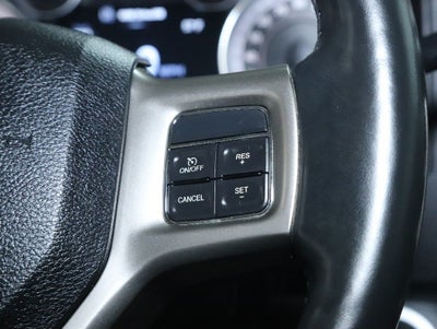 2015 RAM 3500 Laramie Crew Cab Long Bed 4WD