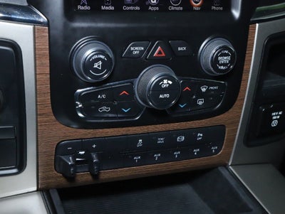 2015 RAM 3500 Laramie Crew Cab Long Bed 4WD