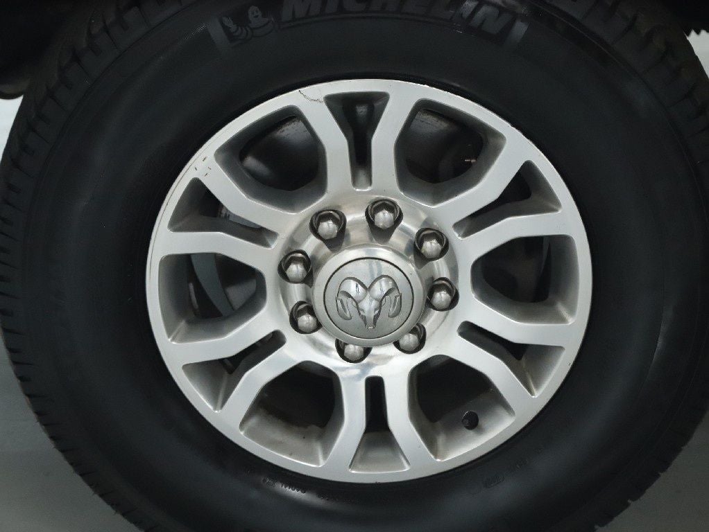 2015 RAM 3500 Laramie Crew Cab Long Bed 4WD